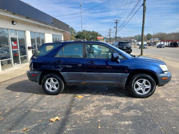 2001 Lexus RX300 - Image 4