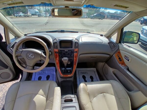 2001 Lexus RX300 - Image 8